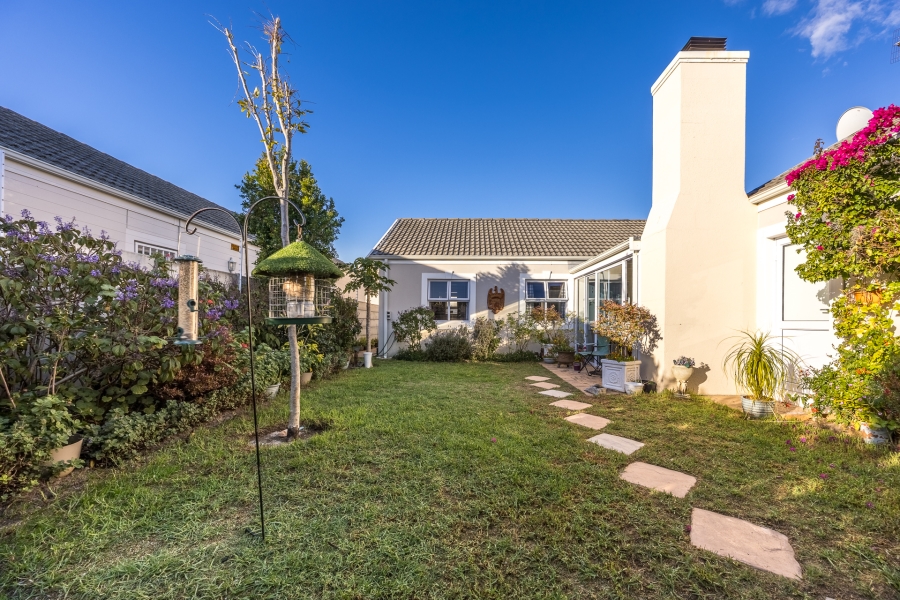 3 Bedroom Property for Sale in Sunningdale Western Cape
